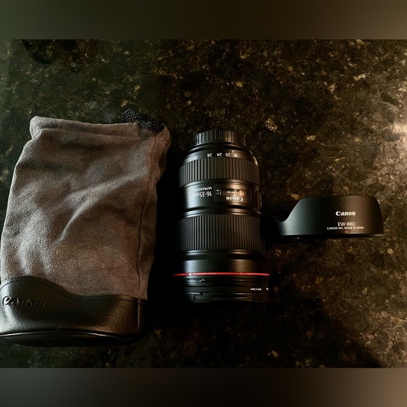 Canon EF 16-35mm f/2.8L III USM Zoom Lens for Canon EF-mount cameras